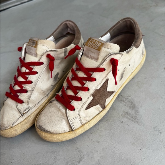 Cream Golden Goose Sneakers with red laces - Picture 3 of 8